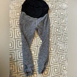 Beyond yoga maternity crop